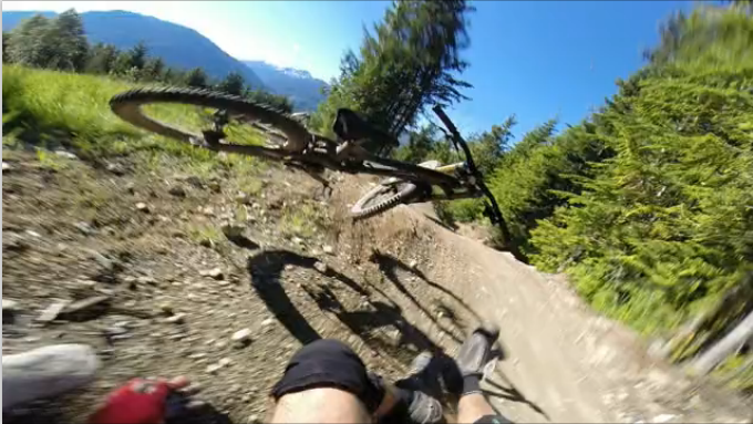 Le moment où tu réalises que tu ne vas pas lander. [Vidéo]