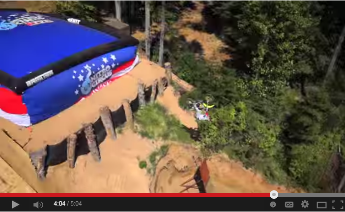 Un takeoff de 20 pieds de haut? Why not! [Video]