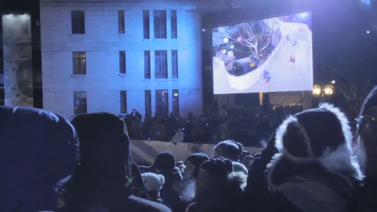 33MAG does Red Bull Crashed Ice 
