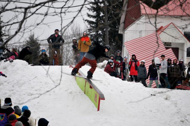 Zach Aller pressing into first place