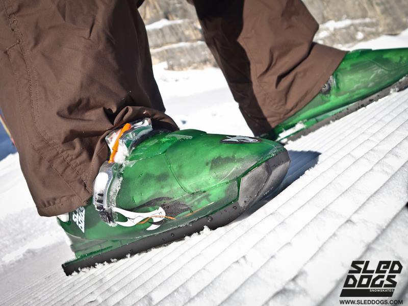 Discover the snowskates, the new and not-so-improved version of the snowblades.