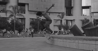 Découvre l'univers surprenant du skate au Maroc dans ce superbe vidéo